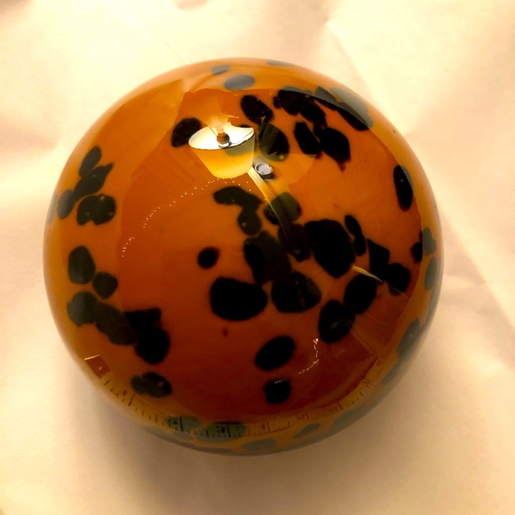 Hand Blown Animal Print Leopard/Cheetah/Tortoise Art Glass Crystal Paper Weight. - Picture 2 of 13